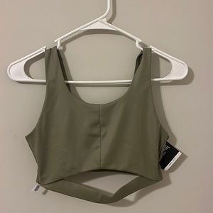 Victoria’s Secret cut out front sports bra
